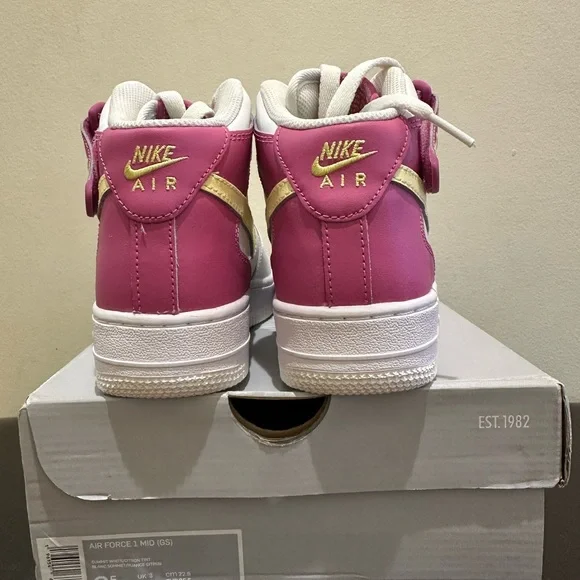 NIB NIKE AIR FORCE 1 MID LE Summit White/Citron Tint/Fuchsia sz 3.5Y - Picture 7 of 7
